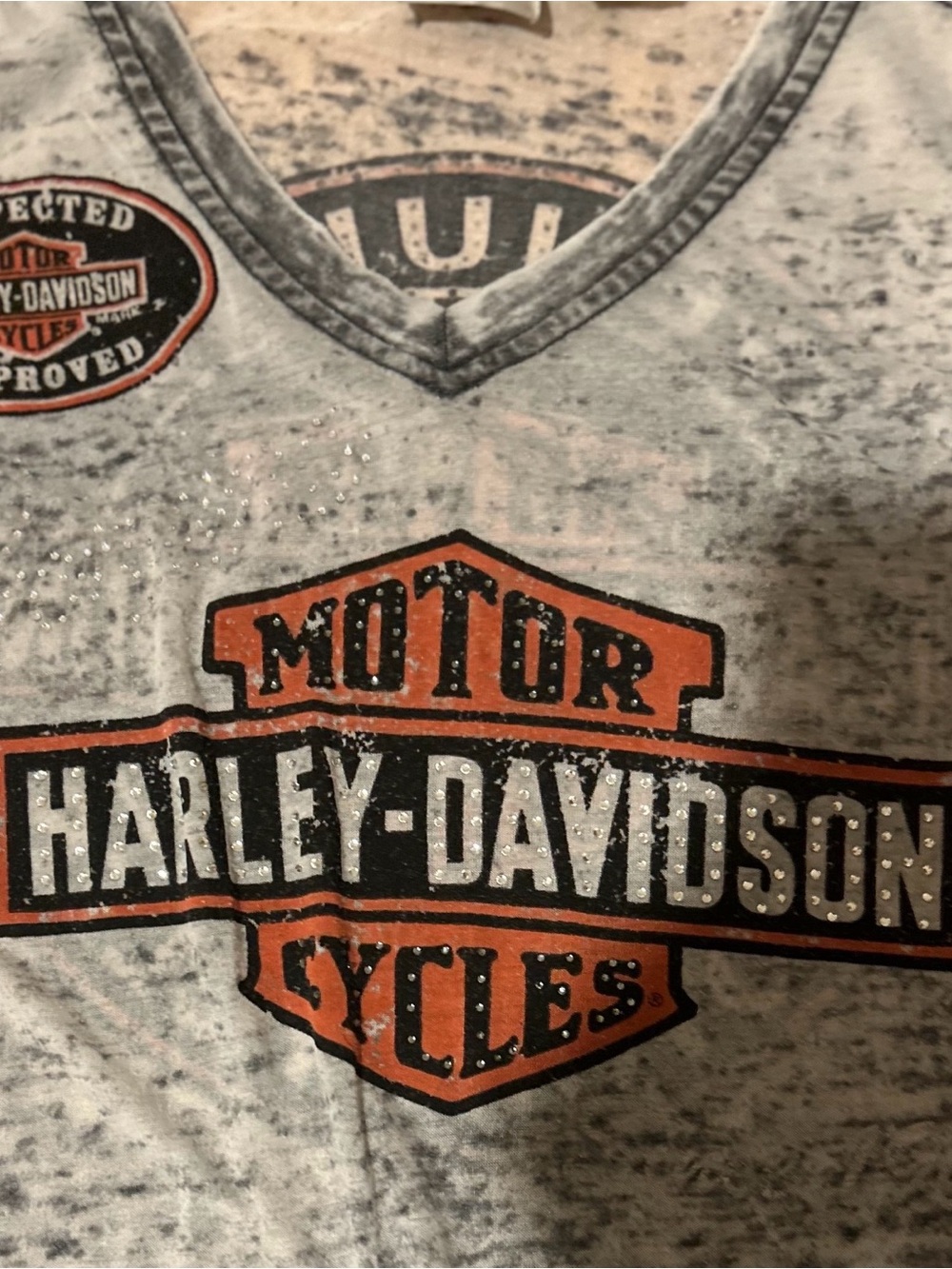 Harley-Davidson Women's Distressed V-Neck Tee in White and Orange Accents NWOT - Picture 7 of 10